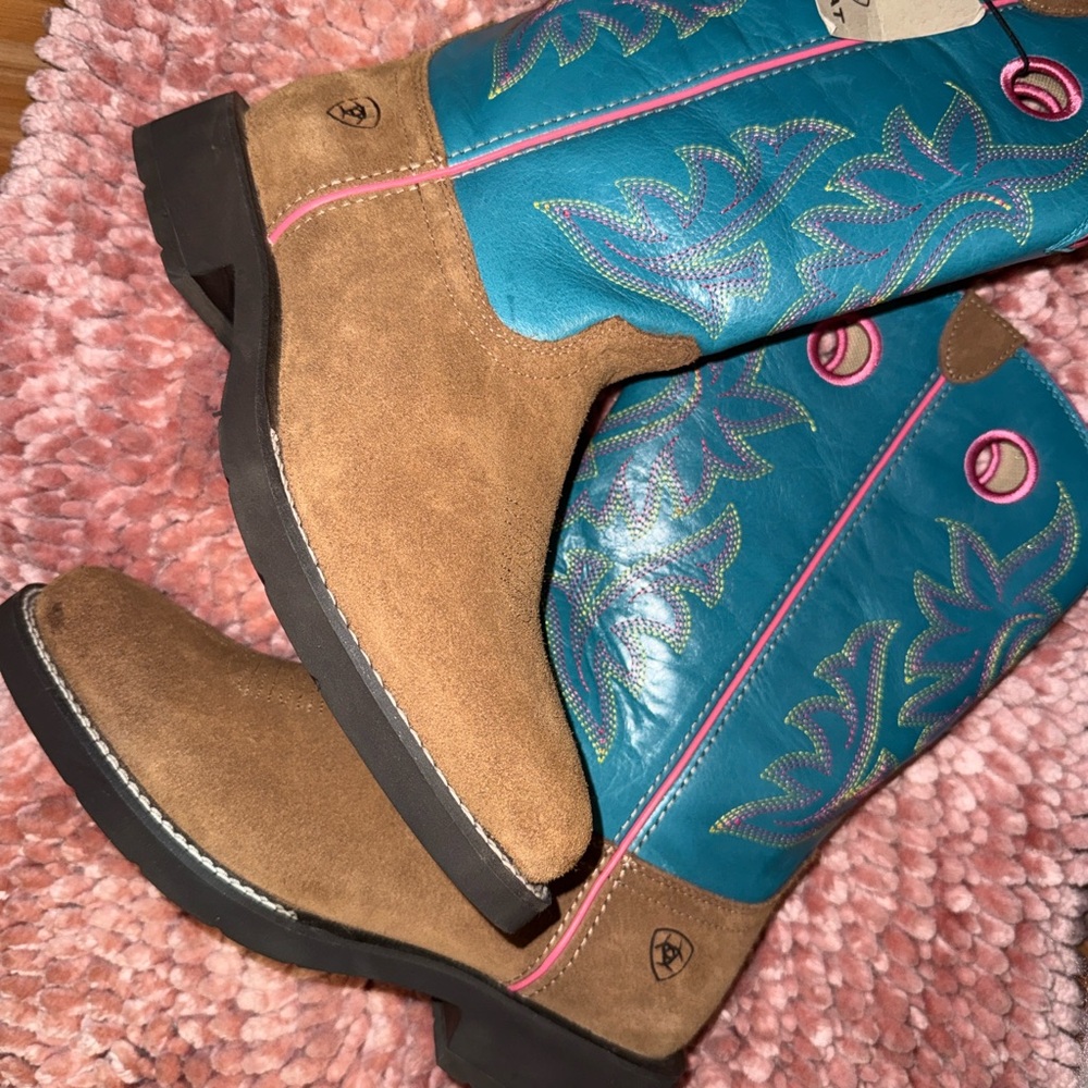 Ariat Turquoise and Tan Western Boots
